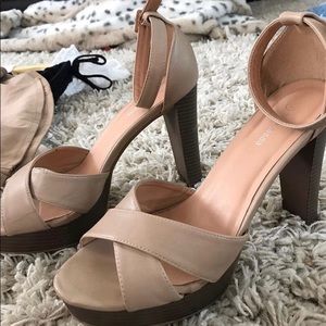 tan heels